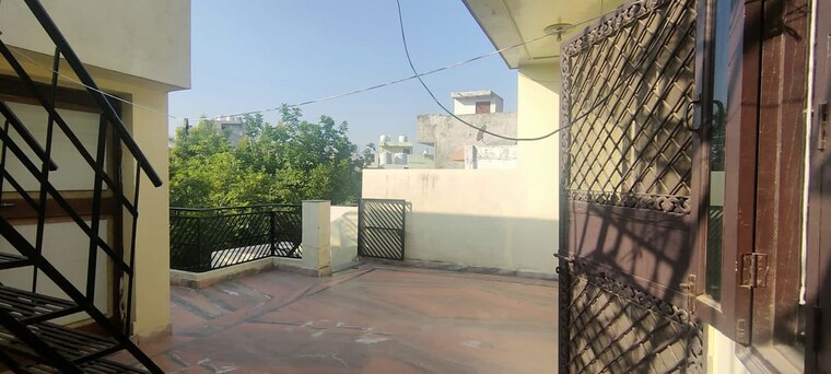 Exterior View, sector 14 2 Bedroom 1249 Sq.Ft. Builder Floor In Sector 14 Gurgaon 10720218