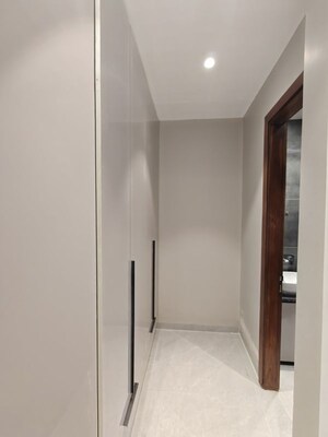 Building Lobby in 3.5 BHK Builder Floor at Sector 71 – for Sale