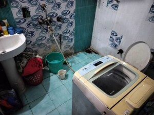 Bathroom in 2 BHK Apartment at Rwa Jalvayu Vihar Noida, Sector 25 – for Rent