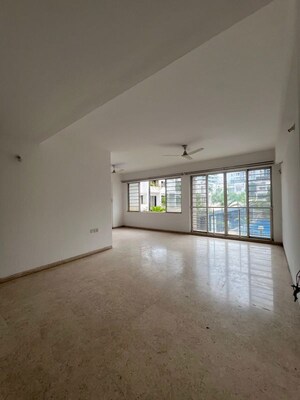 Room in 3.5 BHK Apartment at Rohan Seher, Baner – for Rent