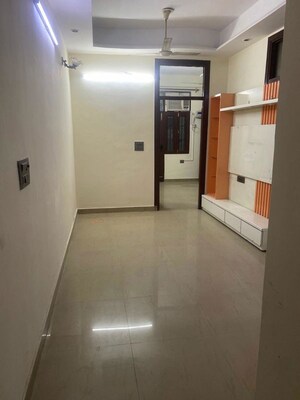 Room in 3 BHK Builder Floor at Niti Khand I – for Sale