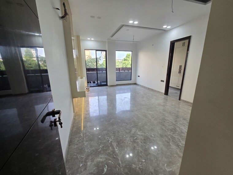 Room, chanderlok 4 Bedroom 395 Sq.Yd. Builder Floor In Chanderlok Delhi 10714905