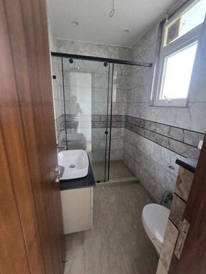 Attached Bathroom in 3 BHK Builder Floor at Pushpanjali Enclave – for Rent