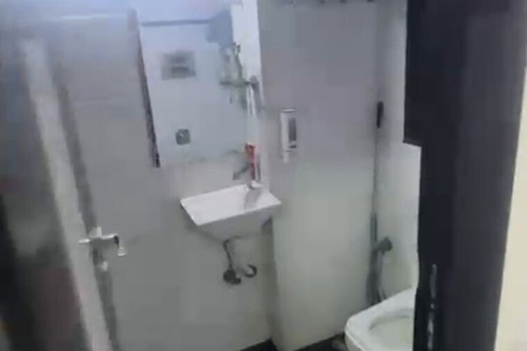 Bathroom, poonam-park-chs 2 Bedroom 800 Sq.Ft. Apartment In Lalbaug Mumbai 10720252