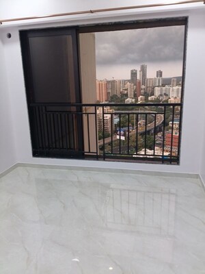 Room in 2.5 BHK Apartment at DGS Sheetal Regalia, Borivali East – for Rent