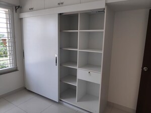 Room in 3 BHK Apartment at Purva Palm Beach, Hennur Road – for Rent