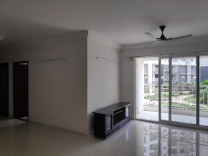 Room in 3 BHK Apartment at Purva Palm Beach, Hennur Road – for Rent