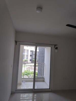 Room in 3 BHK Apartment at Purva Palm Beach, Hennur Road – for Rent