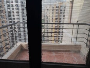 Staircase in 3 BHK Builder Floor at Sector 21 – for Rent