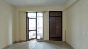 Room in 3 BHK Builder Floor at Sector 22 – for Rent