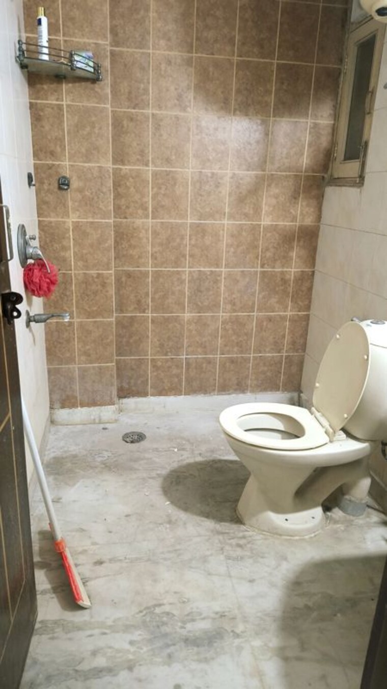 Bathroom, palm-residency-chhatarpur 2 Bedroom 750 Sq.Ft. Apartment In Chattarpur Delhi 10720389