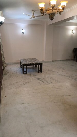 Bathroom in 2 BHK Apartment at Palm Residency Chhatarpur, Chattarpur – for Rent
