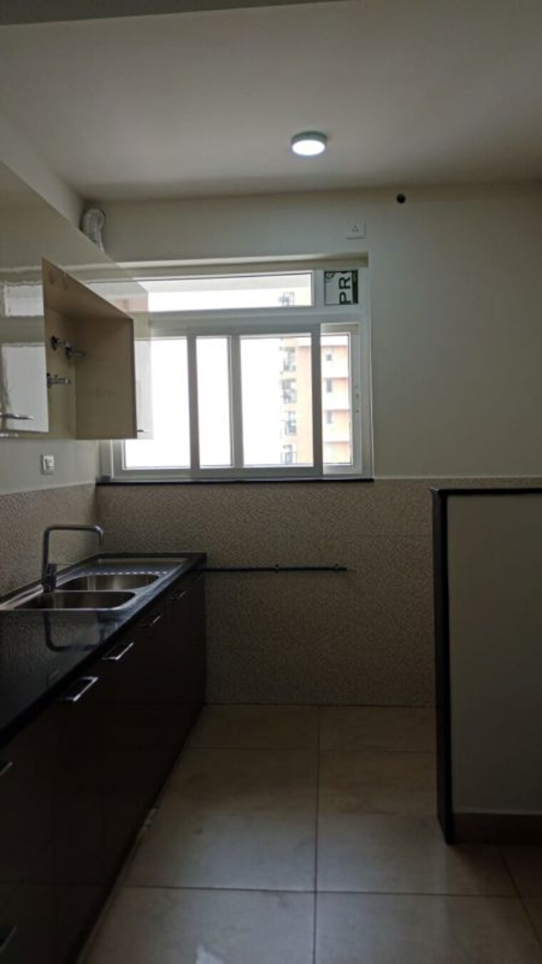 Kitchen, prestige-misty-waters-vista-towers 3 Bedroom 1700 Sq.Ft. Apartment In Hebbal Bangalore 10720497