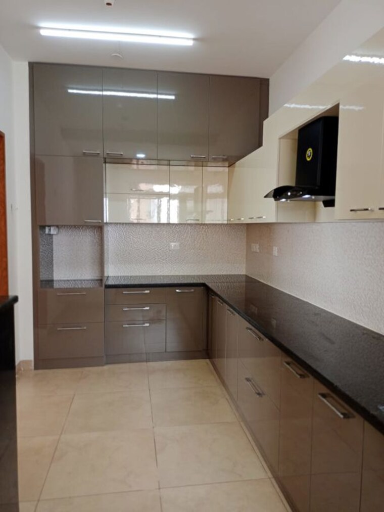 Kitchen, prestige-misty-waters-vista-towers 3 Bedroom 1700 Sq.Ft. Apartment In Hebbal Bangalore 10720497