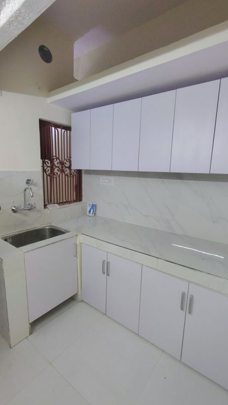 Kitchen, sector 22 3 Bedroom 1550 Sq.Ft. Builder Floor In Sector 22 Gurgaon 10720498