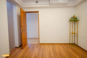 Room in 3 BHK Apartment at Koncept The Botanika, Gachibowli – for Rent