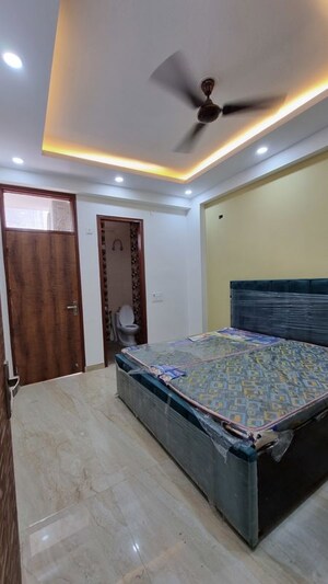 Furnished Amenities in 2 BHK Builder Floor at New Palam Vihar Phase 3 – for Rent