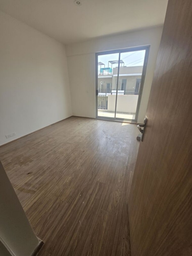 Room, sector 21 3 Bedroom 1550 Sq.Ft. Builder Floor In Sector 21 Gurgaon 10720514