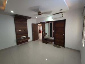 Room in 3 BHK Apartment at Ramky Towers, Gachibowli – for Rent