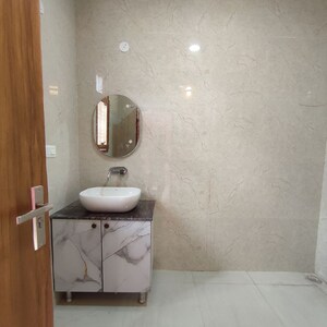 Bathroom in 3 BHK Builder Floor at Palm Residency Chhatarpur, Chattarpur – for Rent