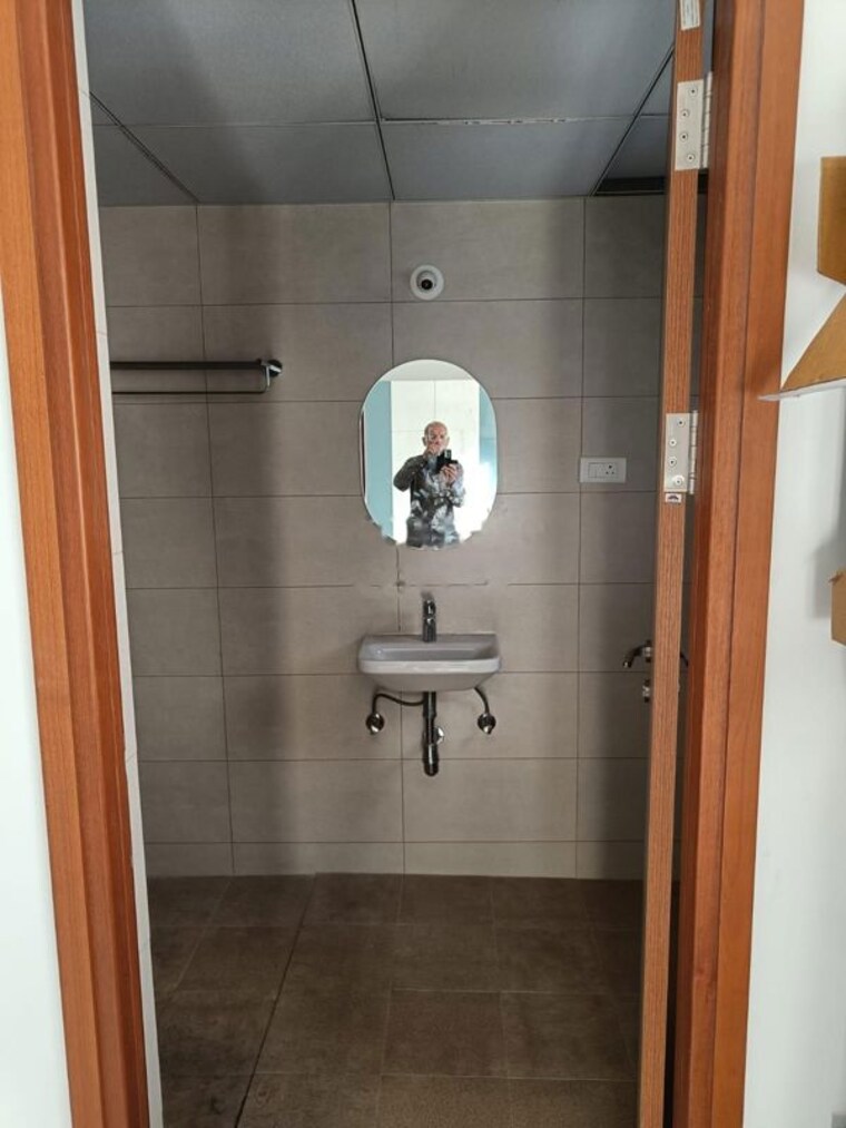 Bathroom, eipl-the-tamarind 3 Bedroom 2625 Sq.Ft. Apartment In Neknampur Hyderabad 10720533