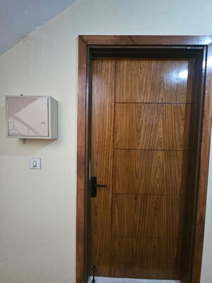 Furnished Amenities in 3 BHK Builder Floor at Chattarpur – for Rent