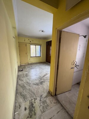 Room in 2 BHK Apartment at Hinoo – for Rent
