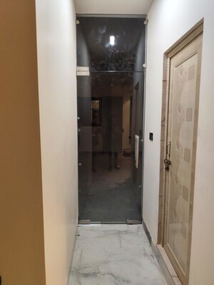 Building Lobby in 3 BHK Builder Floor at BPTP Park Elite Premium, Sector 84 – for Rent