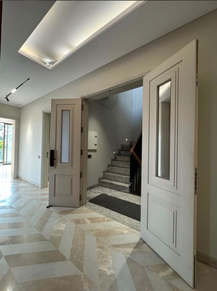Entrance, anand lok 4 Bedroom 3500 Sq.Ft. Builder Floor In Anand Lok Delhi 10720621