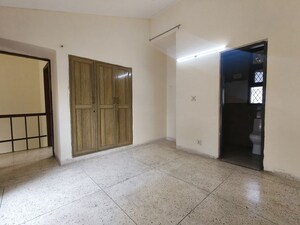 Room in 3 BHK Independent House at Palam Vihar Residents Association, Palam Vihar – for Rent
