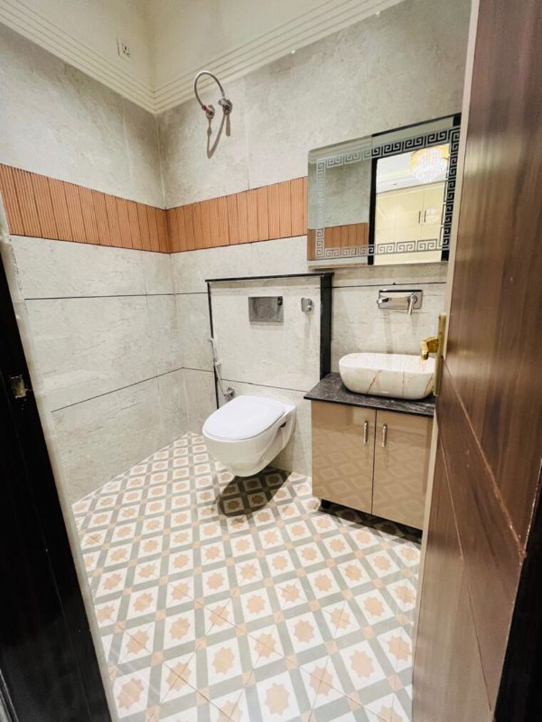 Bathroom, sector 123 3 Bedroom 135 Sq.Yd. Apartment In Sector 123 Mohali 10720678