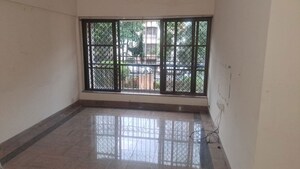 Room in 2 BHK Apartment at Triveni Vasant Vihar CHS, Vasant Vihar – for Rent