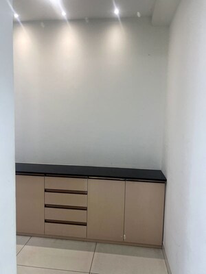 Room in 4 BHK Apartment at Aparna Luxor Park, Kondapur – for Rent