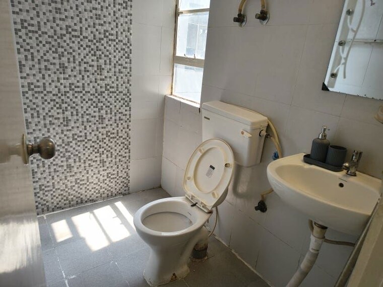 Bathroom, pivotal-devaan 2 Bedroom 710 Sq.Ft. Apartment In Sector 84 Gurgaon 10720718