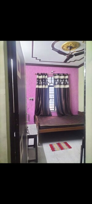 Furnished Amenities in 2 BHK Builder Floor at Postal Park – for Rent