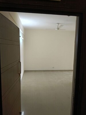 3 BHK Apartment For Rent in Krish Vatika, Alwar Bypass Road