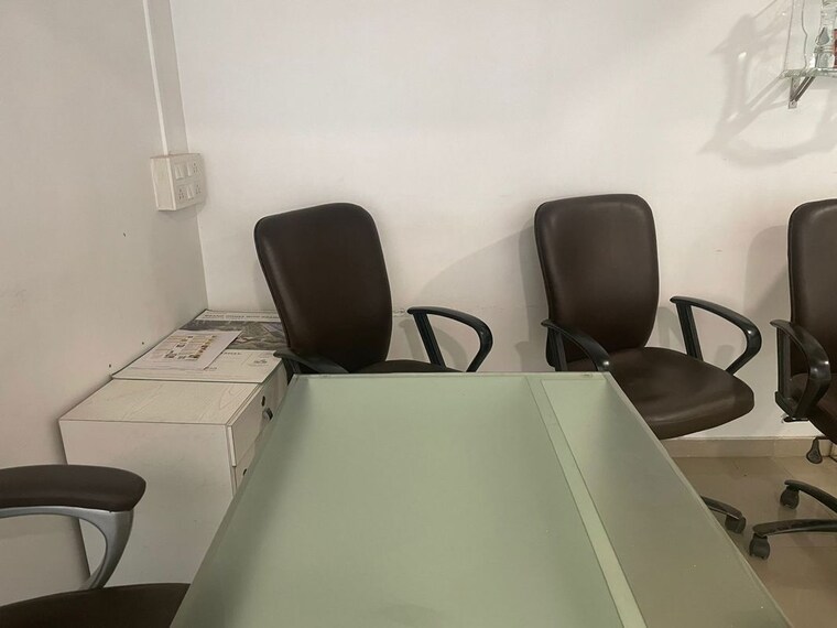 Team Area, rustomjee-eaze-zone-mall Commercial Office Space 140 Sq.Ft. In Malad West Mumbai 10720747