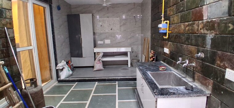 Balcony, greater kailash part 3 3 Bedroom 1800 Sq.Ft. Builder Floor In Greater Kailash Part 3 Delhi 10720693