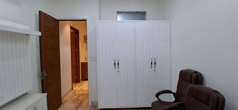 Bedroom, greater kailash part 3 3 Bedroom 1800 Sq.Ft. Builder Floor In Greater Kailash Part 3 Delhi 10720693