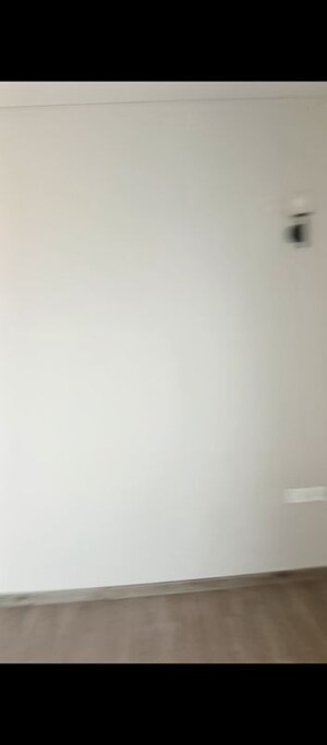 Room in 3 BHK Apartment at Emaar Digi Homes, Sector 62 – for Sale