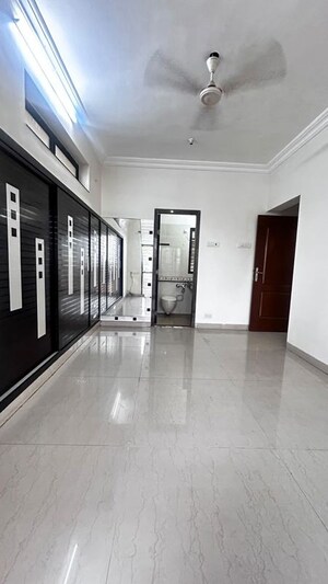 Living Room in 2 BHK Apartment at K Raheja Heights, Malad East – for Sale