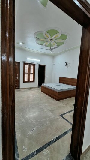 Room in 6+ BHK Independent House at Sector 130 – for Sale