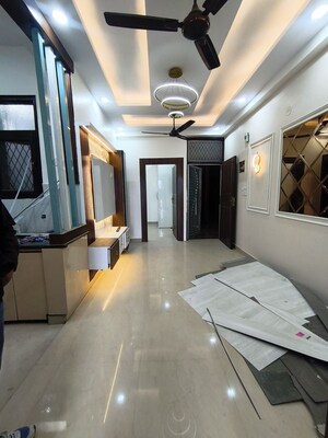 Gym in 2 BHK Builder Floor at Shakti Khand Iii – for Rent