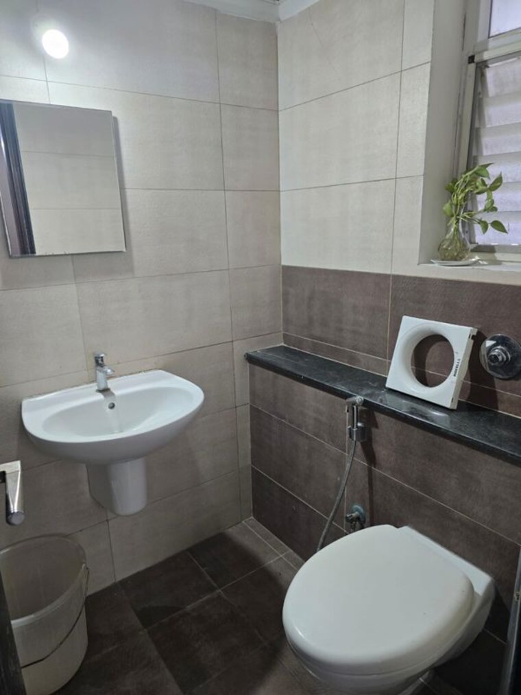 Bathroom, vertex-panache 3 Bedroom 1675 Sq.Ft. Apartment In Gachibowli Hyderabad 10720777