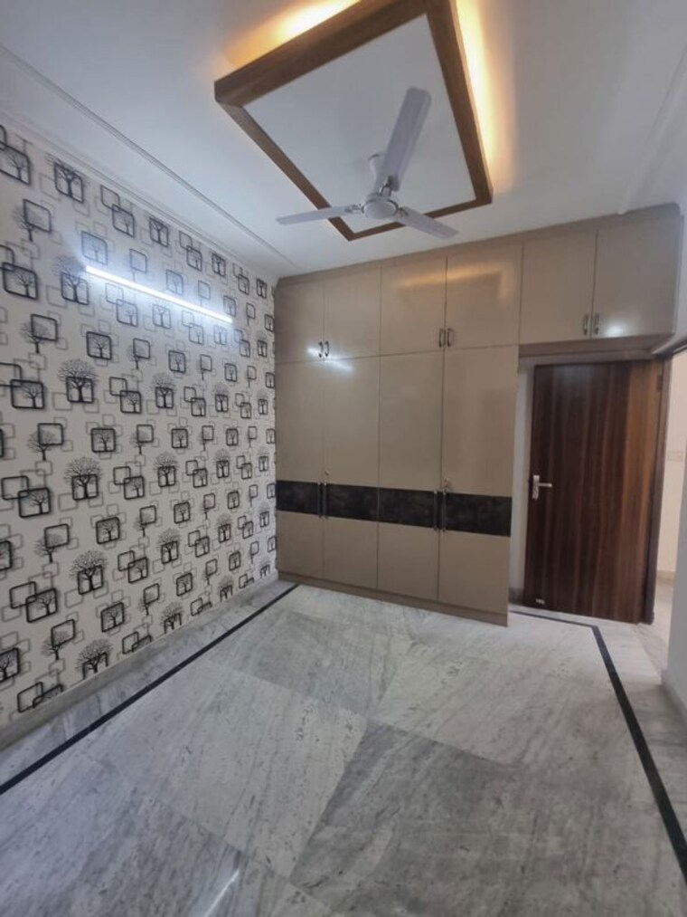 Bathroom, sector 28 2 Bedroom 210 Sq.Yd. Builder Floor In Sector 28 Faridabad 10720796