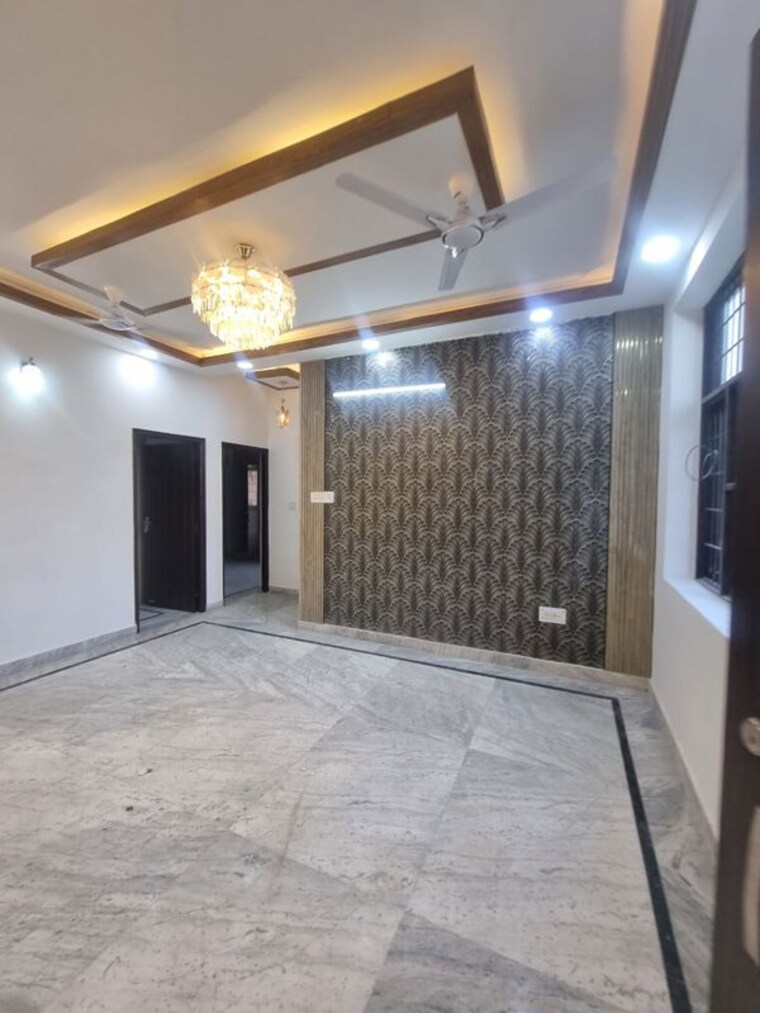 Bedroom, sector 28 2 Bedroom 210 Sq.Yd. Builder Floor In Sector 28 Faridabad 10720796