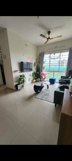 Living Room in 2 BHK Apartment at Sheth Vasant Lawns, Laxmi Nagar – for Rent