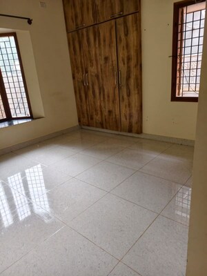 Room in 4 BHK Villa at Ferns Meadows, Hennur Road – for Rent