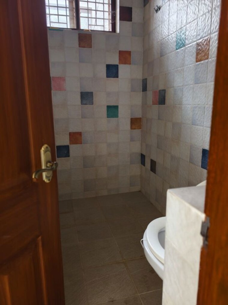 Bathroom, ferns-meadows 4 Bedroom 2500 Sq.Ft. Villa In Hennur Road Bangalore 10720808