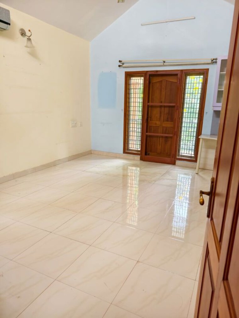 Room, ferns-meadows 4 Bedroom 2500 Sq.Ft. Villa In Hennur Road Bangalore 10720808